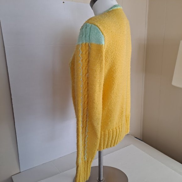 Vintage Handmade Cardigan Sweater Yellow Aqua Trim 7 Mother of Pearl But… - Picture 8 of 11